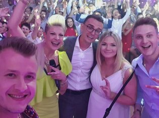 Polały się łzy! Niesamowity koncert Pięknych i Młodych! To było coś wyjątkowego | VIDEO