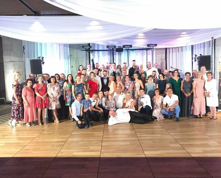 Polały się łzy szczęścia?! Zespół Playboys wystąpił gościnnie na weselu! To był wyjątkowy gwiazd disco polo!