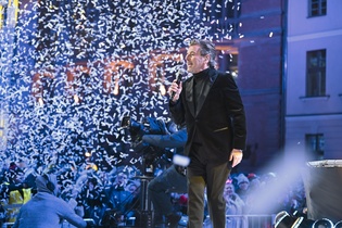 Polsat znów na celowniku po „Sylwestrowej Mocy Przebojów”. Playback wywołał burzę w sieci [OPINIE]