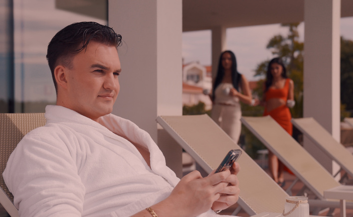 Ponad pół miliona wyświetleń! Raider z hitem „Ona Jest Hot”