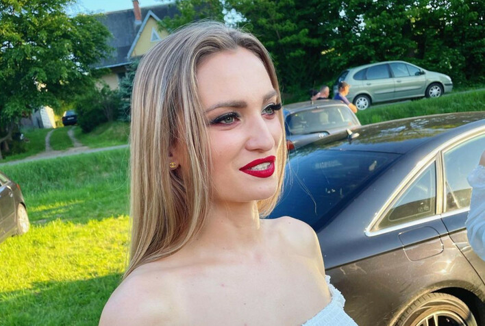 Ponętna wokalistka disco polo gwiazdą Słonecznego Patrolu?! Zobaczcie zdjęcia z plaży! Internauci zachwyceni