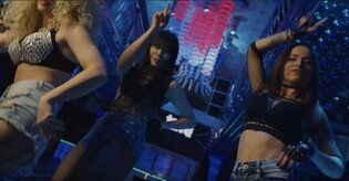 Ponętne dziewczyny i klubowa premiera disco polo oczaruje wszystkich?! Posłuchajcie nowość pt. "Tylko tego chcę".