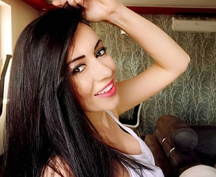 Ponętne zdjęcia gwiazdy disco polo prosto z łazienki. Zobaczcie jej gorące ciało! To najpiękniejsza kobieta w branży?