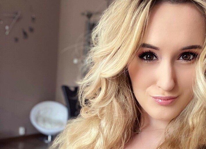 Popularna i prześliczna gwiazda disco polo pokazała swoją mamę! Wyglądają jak siostry!