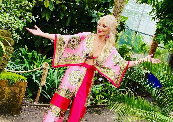 Popularna wokalistka disco polo na piasku w skąpym bikini! Widok Elwiry Mejk zapiera dech w piersiach! 