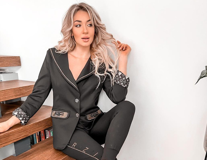 Popularna wokalistka disco polo zaskoczyła BARDZO odważną sesją! Gwiazda pokazała to, co ma najpiękniejsze! Fani w szoku! 
