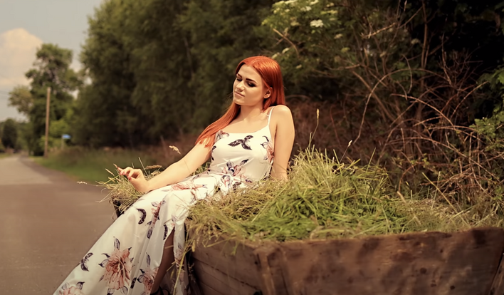 Popularny gwiazdor disco polo powraca z nowym hitem w stylu lat ”90! Fani wreszcie się doczekali nowości od Rajmunda! ”Super klimat”