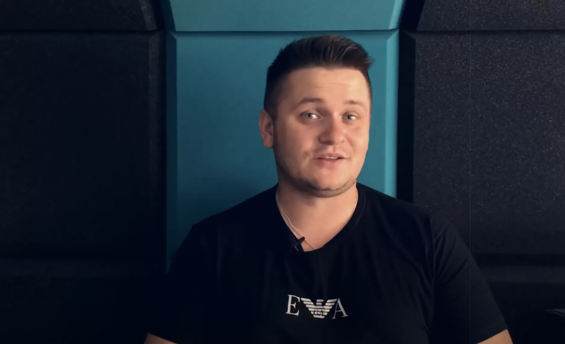 Popularny gwiazdor disco polo przywołuje wspomnienia! Fani rozpływają się nad Jego talentem ”jakie ty cudowne budzisz uczucia”