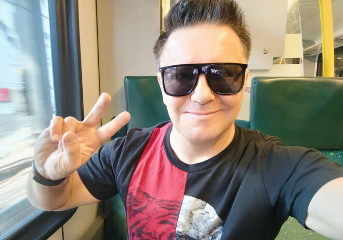 Gwiazdor disco polo szczerze o swoim życiu intymnym! Znudził go przypadkowy seks! 