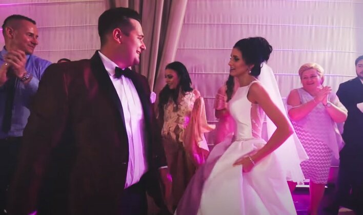 Popularny wokalista disco polo pokazał film z wesela! Razem z nim premierę utworu "Nielegalna"