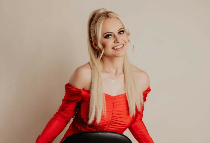 Posłuchaj przedpremiery: Ela Kliś i nowość „Nie jestem już sama”