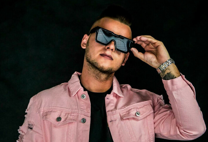 Powrót z nowym hitem i teledyskiem! Czy młody artysta - Patryk Szmajkowski podbije świat disco polo?!