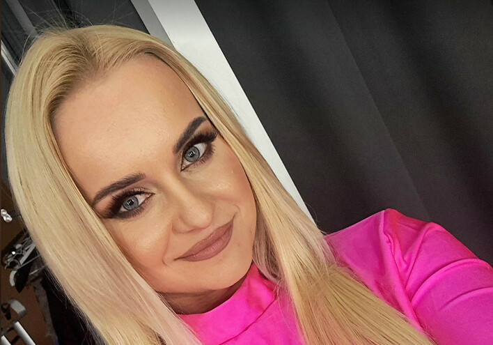 Poznajcie nową wokalistkę zespołu Piękni i Młodzi! Ela Kliś - Najważniejsze informacje wiek, mąż, dzieci, instagram!