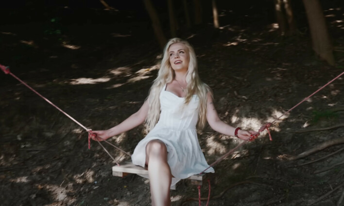 Premiera „Daj mi chwilę” od Altess robi furorę. Teledysk zdobywa setki tysięcy wyświetleń w kilka dni