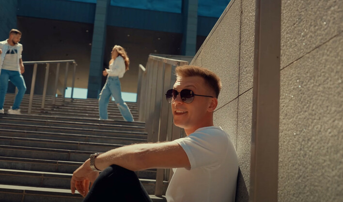 Premiera Disco Polo: Mr. Adi - „Zostań ze mną„
