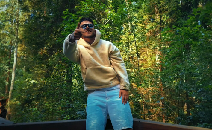 Premiera nowości „Ciebie chcę” – Kacper Pluta prezentuje spokojniejsze, taneczne brzmienie