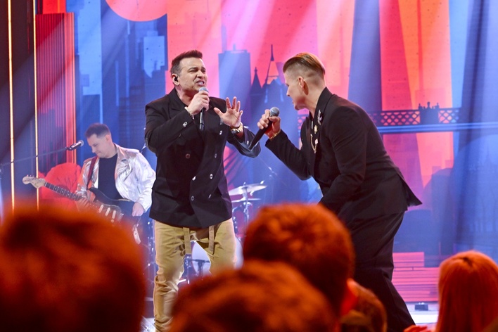 Prezydent i Radek Liszewski zagrali "Halo tu Londyn "w finale Disco Star 2026 | VIDEO