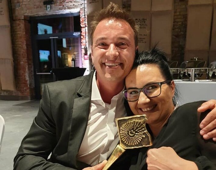 Srebrne gody uwielbianego wokalisty disco polo! Radek Liszewski zarezerwował restaurację!