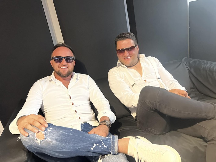 Przed premiera! Kordian i Matuesz Mijal z nowością pt. „Kochaj mnie„! Zobaczcie nagranie