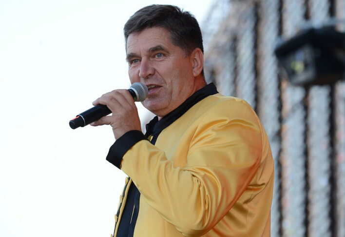 Gwiazdy disco polo przepraszają za niefortunne słowa Sławomira Świerzyńskiego.