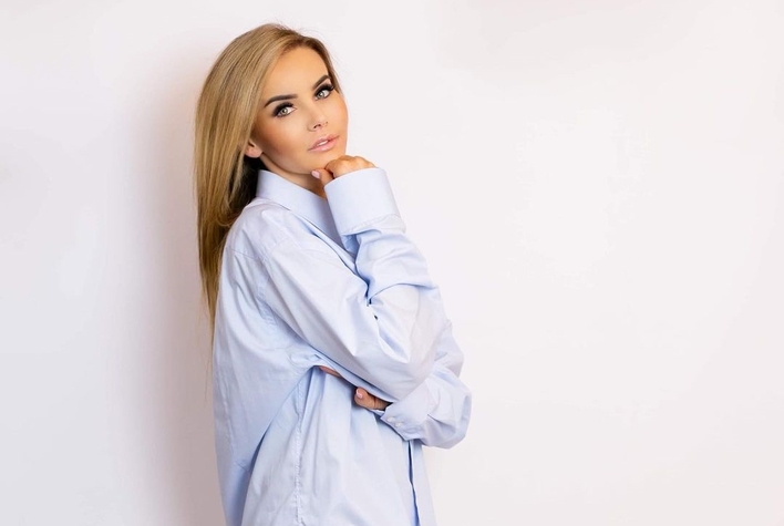 Przepiękna gwiazda disco polo zapozowała w samej bieliźnie. Opadną WAM SZCZĘKI! Wygląda obłędnie! 