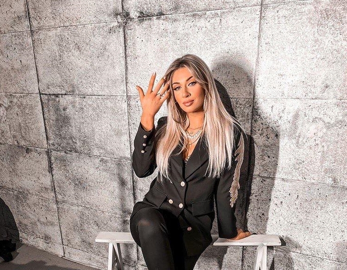 Przepiękna Małgosia z zespołu Camasutra zachwyca swoim ciałem! To najpiękniejsza wokalistka disco polo? [ZDJĘCIA]