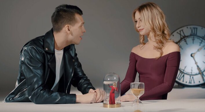 Przepiękna premiera od zespołu Bayera! "Wyjątkowa miłość" już dostępna! | VIDEO