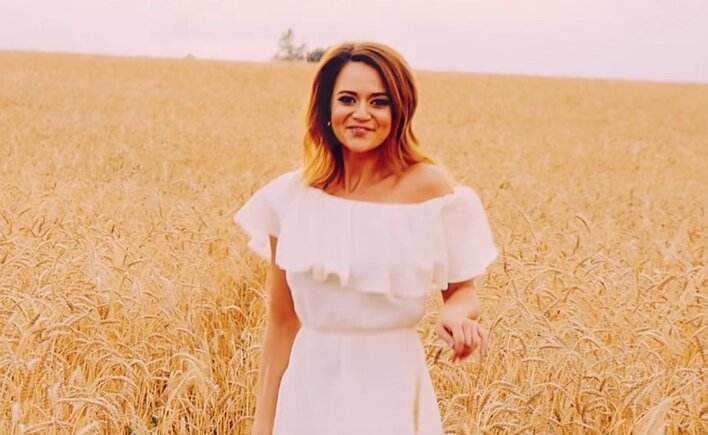 Wokalista disco polo skłania do refleksji! Łzy same napływają do oczu!