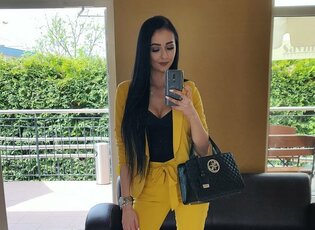 Opadną Wam szczęki! Przepiękna wokalistka disco polo kusi ciałem na Instagramie! Wygląda obłędnie!