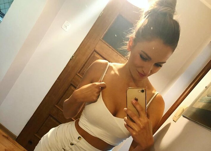 Seksowana odsłona gwiazdy disco polo! Wokalistka odkryła ciało i pokazała to, co ma najpiękniejsze! 