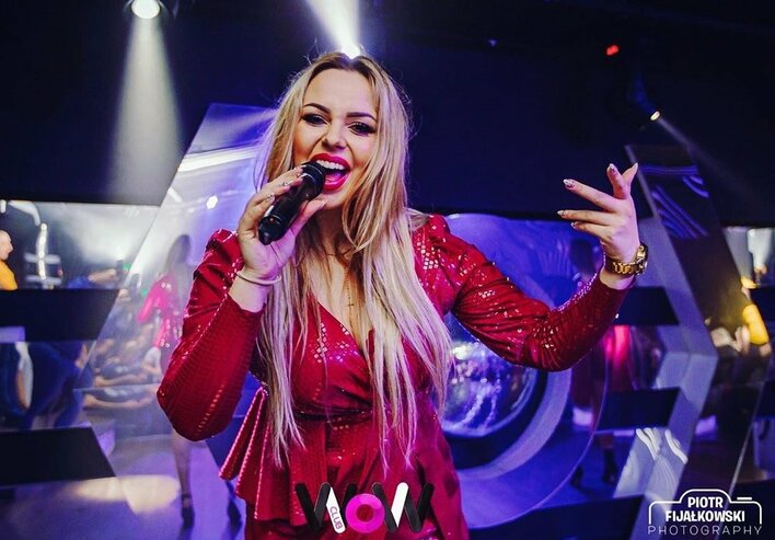 Przepiękna wokalistka Top Girls kusi na Instagramie! Trudno oderwać od niej wzrok! 