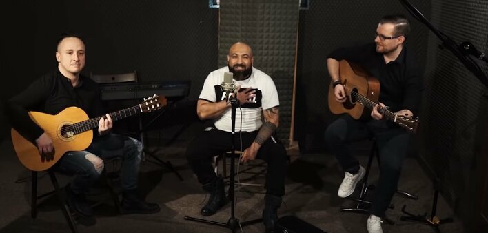 Tej piosenki disco polo nie da się przesłuchać bez uronienia łzy! 