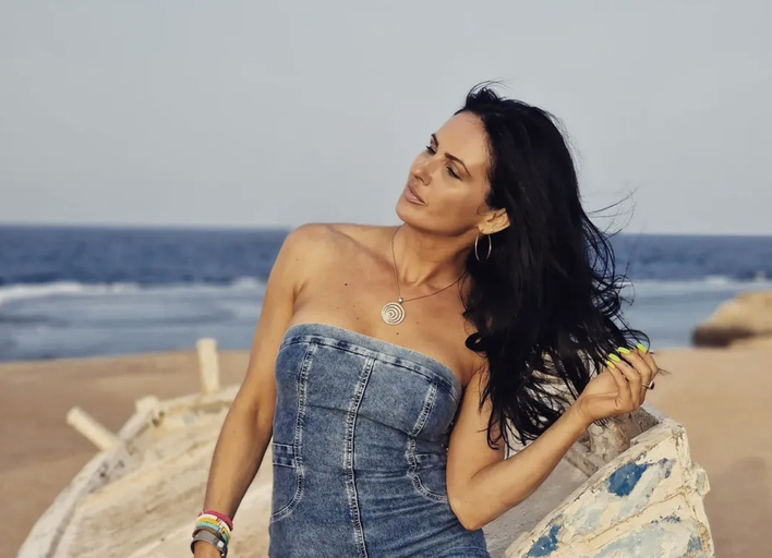 Egipskie pejzaże! Prześliczna wokalistka disco polo chwali się przepięknym ciałem! Co za figura! Internauci komentują! 