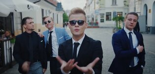 Przystojni tancerze w nowym teledysku młodego Artysty! Elektryzująca premiera ujrzała światło dzienne!