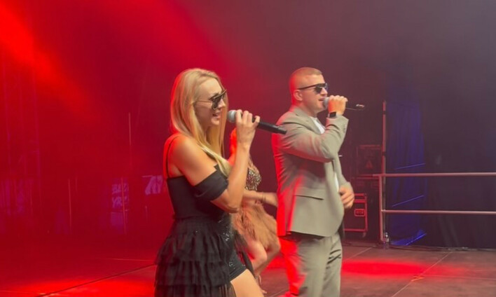 Publiczność nie mogła powstrzymać wzruszenia! Dawid Narożny zaśpiewał „Przytul mnie jak dawniej” z żoną