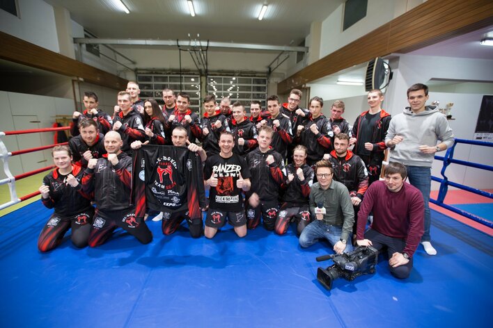 Radek Liszewski zarażony pasją do Kickboxingu! Już jutro w Pytaniu na Śniadanie reportaż z Kickboxing Panzer Sejny! 