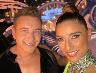 Radosław Liszewski - Weekend w Tańcu z Gwiazdami! Gwiazdor disco polo ma szanse wygrać program?! Zobaczcie jak mu poszło | VIDEO