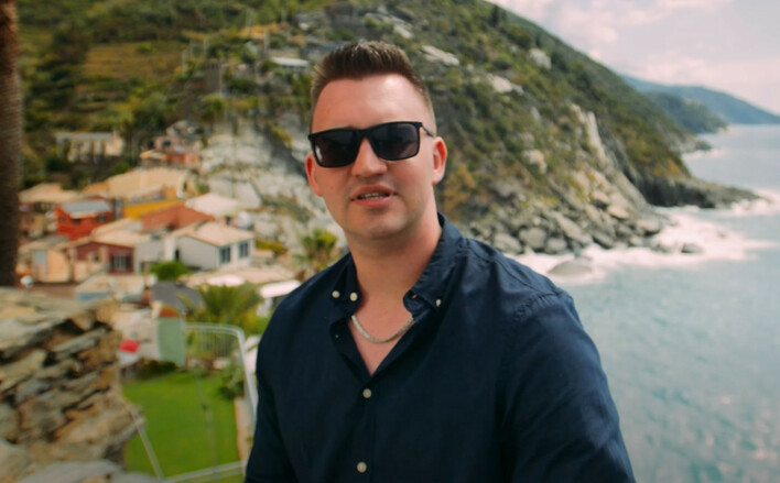 Raider podbija scenę disco polo! Gorąca premiera ”Sam Nie Wiem” z włoskim teledyskiem