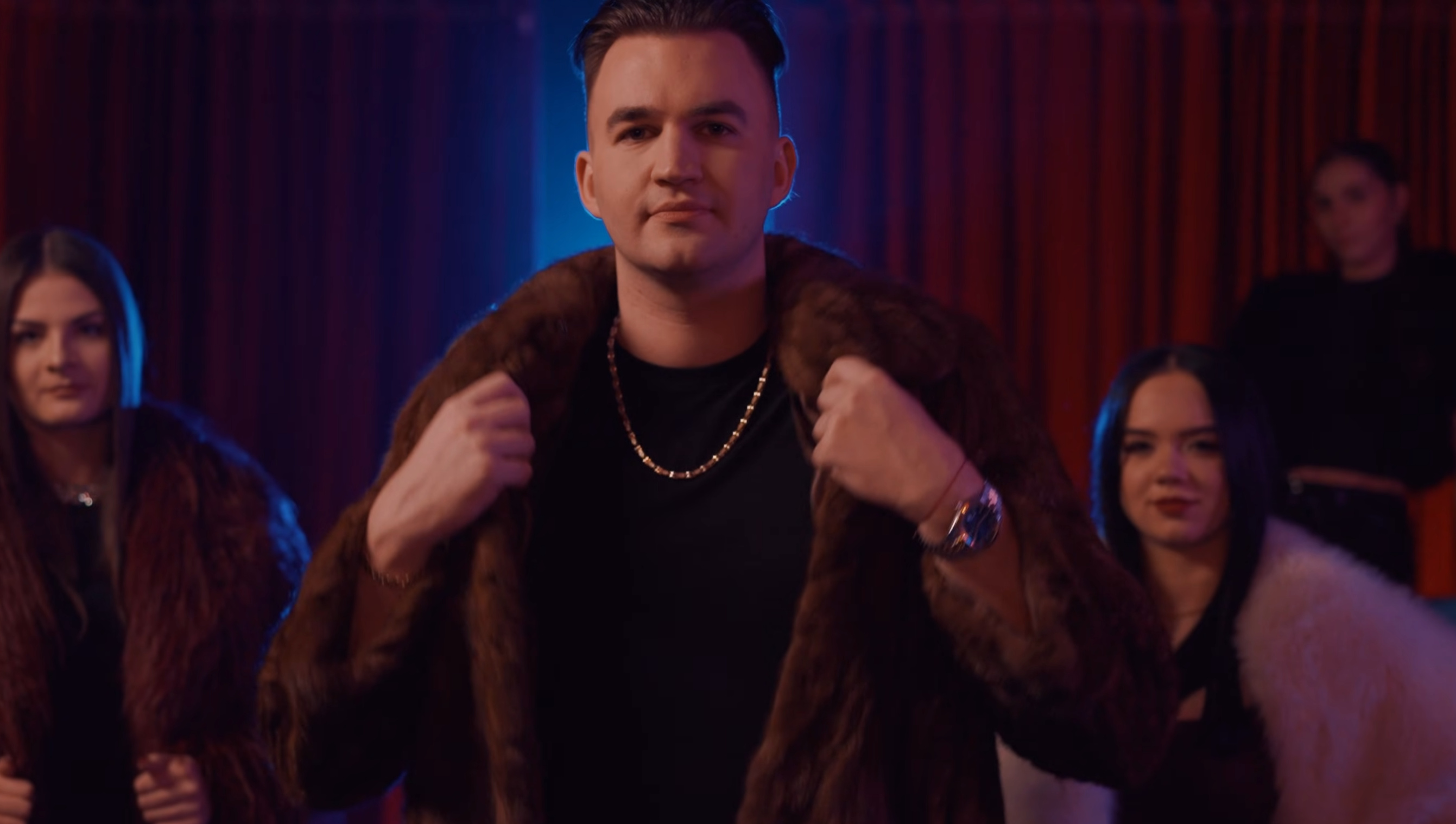 Raider w świetnej formie! Ich nowość "Świat jest nasz" robi furorę w sieci