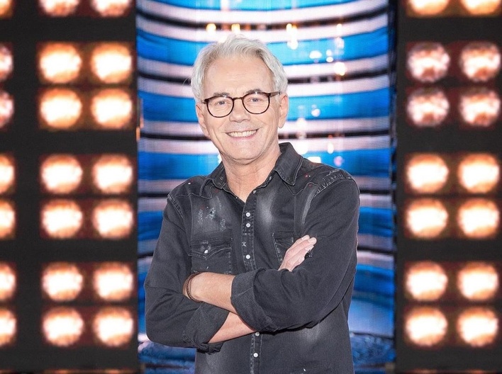 Robert Janowski w wielkim przeboju disco polo! Jego wykonanie robi furorę w sieci! Jest lepiej niż oryginał?!