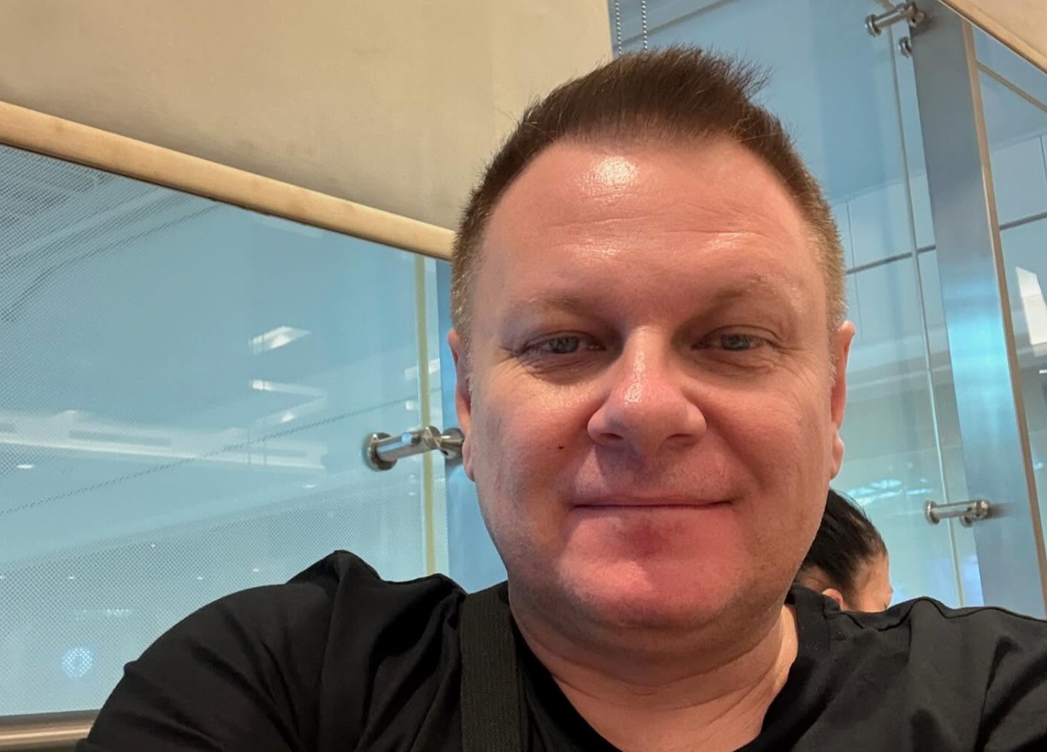 Robert Klatt uwięziony w Dubaju. Lider Classic: „Wybuchła wojna, nikt nic nie wie”