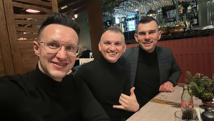 Romantyczna kolacja zespołu Playboys! Kto zaskoczył muzyków disco polo?

