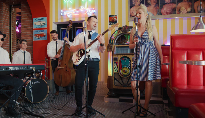 Romantyczna premiera prosto z gór! Uwielbiany wokalista - Paweł Gołecki nagrał nowy hit zakochanych par?! 