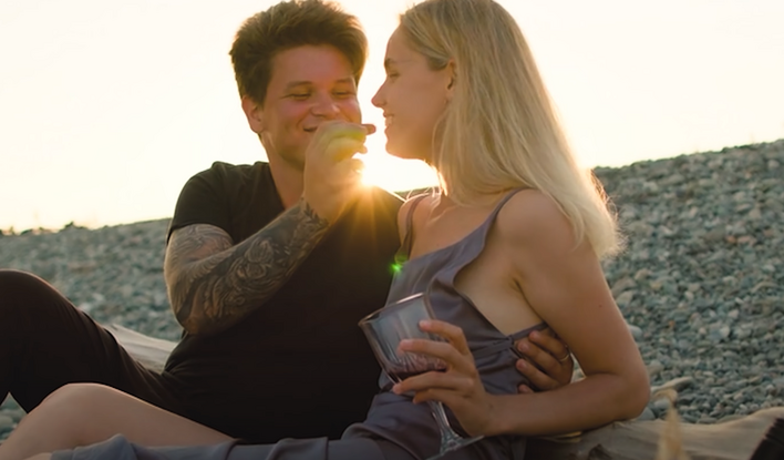 Romantyczna premiera zespołu Calibra trafiła do sieci! Utwór ”Wczoraj mi się śniłaś” to prawdziwe miłosne love story!