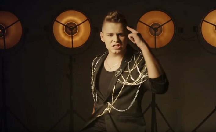 Romantyczna propozycja od młodego i przystojnego wokalisty disco polo