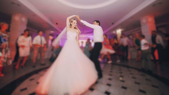 Romantyczny występ Geska na weselu gwiazdy disco polo! Młodzi i goście zachwyceni! | VIDEO