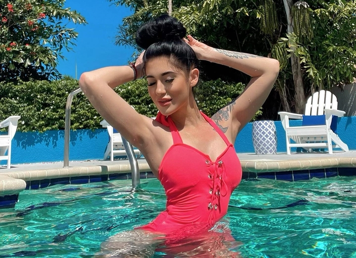 Roxana Orłowska odkrywa swoją seksowną stronę na basenie w USA. Zobaczcie gorące zdjęcia w bikini!