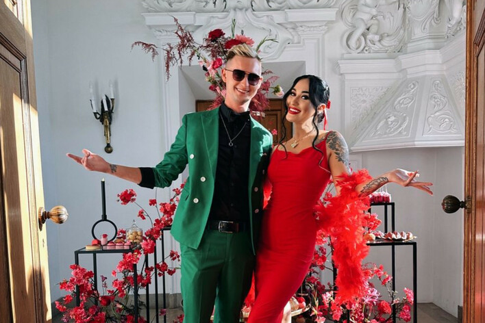 Najpiękniejsza para disco polo?! Roxaok i Damian Gwiazdowski skradli show na ślubie znanej celebrytki! 
