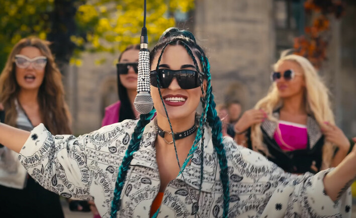 Roxaok i jej hit „Bajka„ w nowej odsłonie! Remix, który porwie Was na parkiet!

