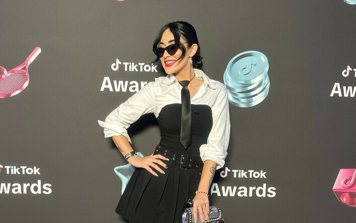 Roxaok porwała tłumy w klubie Club Fantazja Jaświły podczas występu z hitem „Barbie ale to vixa”

